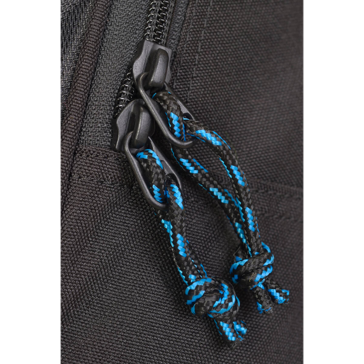 Dive N' Roll Light Zipper